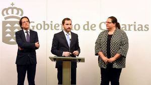 El Gobierno de Canarias entrega el nuevo decreto del alquiler vacacional a cabildos y ayuntamientos