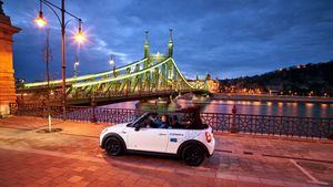 SHARE NOW comienza a operar en Budapest con sus servicios de carsharing flexible