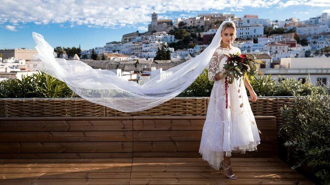 Diez formas y lugares inolvidables para dar el sí quiero en Ibiza