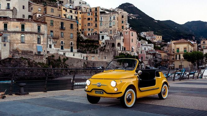 Disfruta este verano, con Hertz, al volante de un Fiat 500 Jolly Spiaggina Icon-e