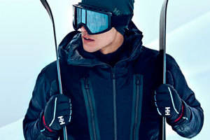 EQ Red, la colección de esquí de lujo de Helly Hansen
