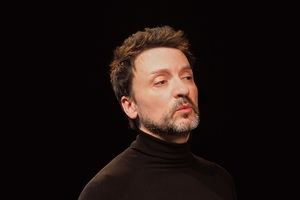 Enrique Viana da un divertido repaso a la Temporada 23-24 del Teatro de la Zarzuela