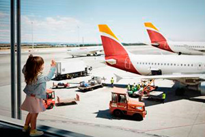 El Grupo Iberia transporta más de dos millones de pasajeros en agosto, un 15,6 por ciento más que en 2014