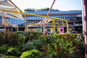 Torre Sevilla refuerza su papel turístico con la llegada de los aficionados de la Copa del Rey