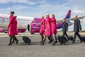 Wizz Air amplía su red con cinco nuevas rutas entre Turín y España