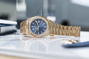 El nuevo reloj Overseas de Vacheron Constantin