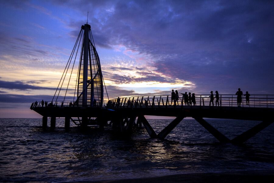 Muelle Los Muertos atardece