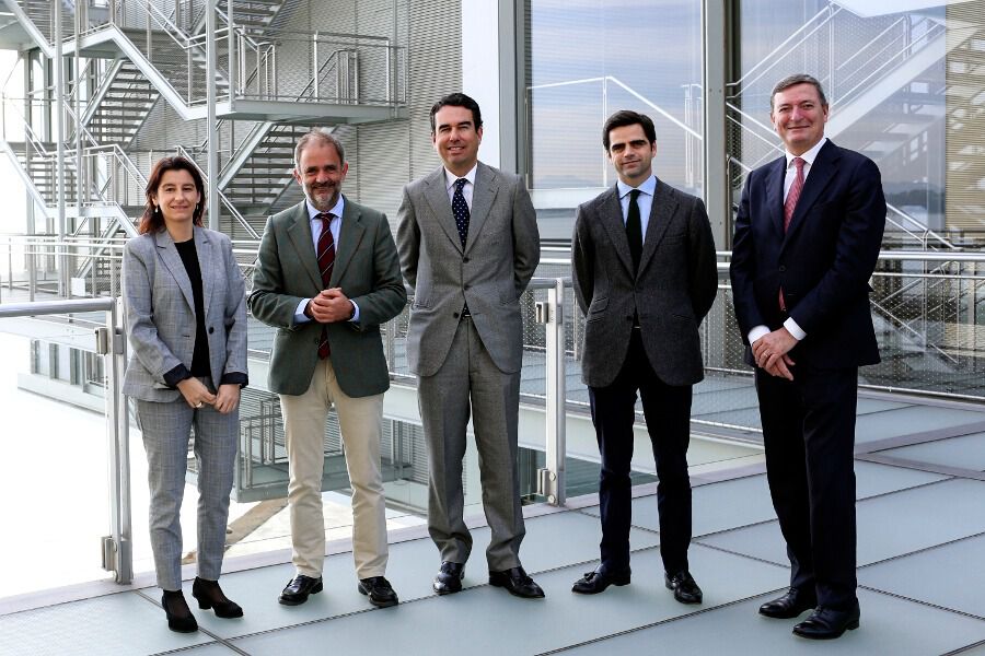 Fatima Sanchez, Iñigo Saenz de Miera, Javier Botin, Diego del Alcázar Benjumea y Carlos Mas