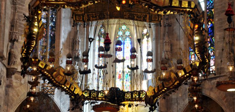 Gaudí en la Catedral de Mallorca 