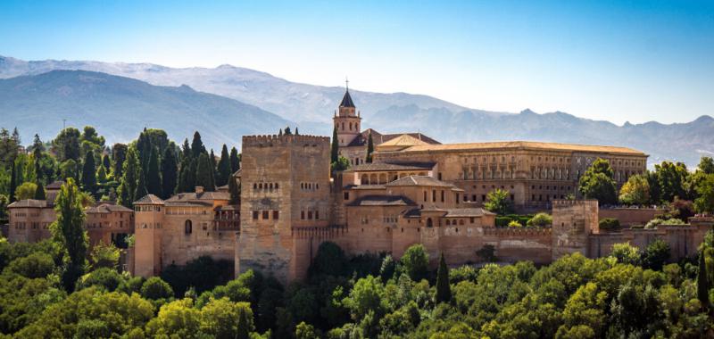 Ciudades españolas para escaparse este verano 