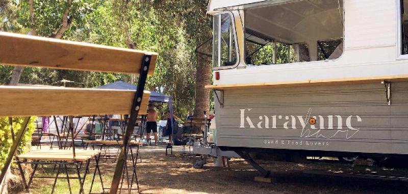 Karavane Bar Sand & Food Lovers